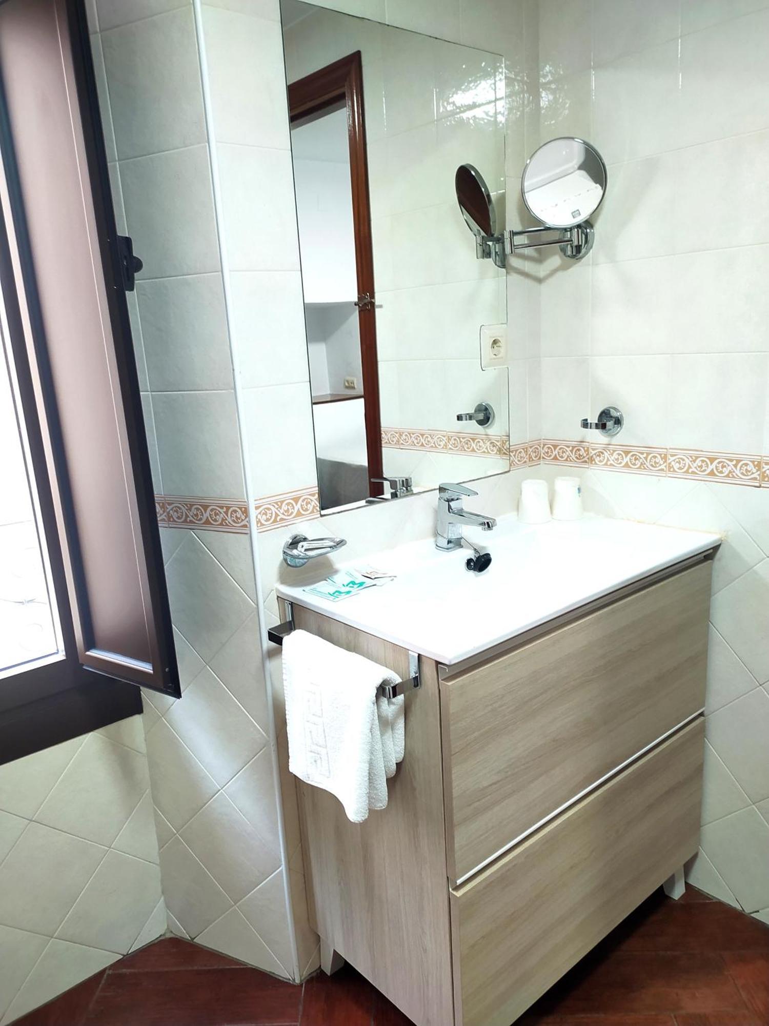 Hostal Cuzco Trujillo Luaran gambar