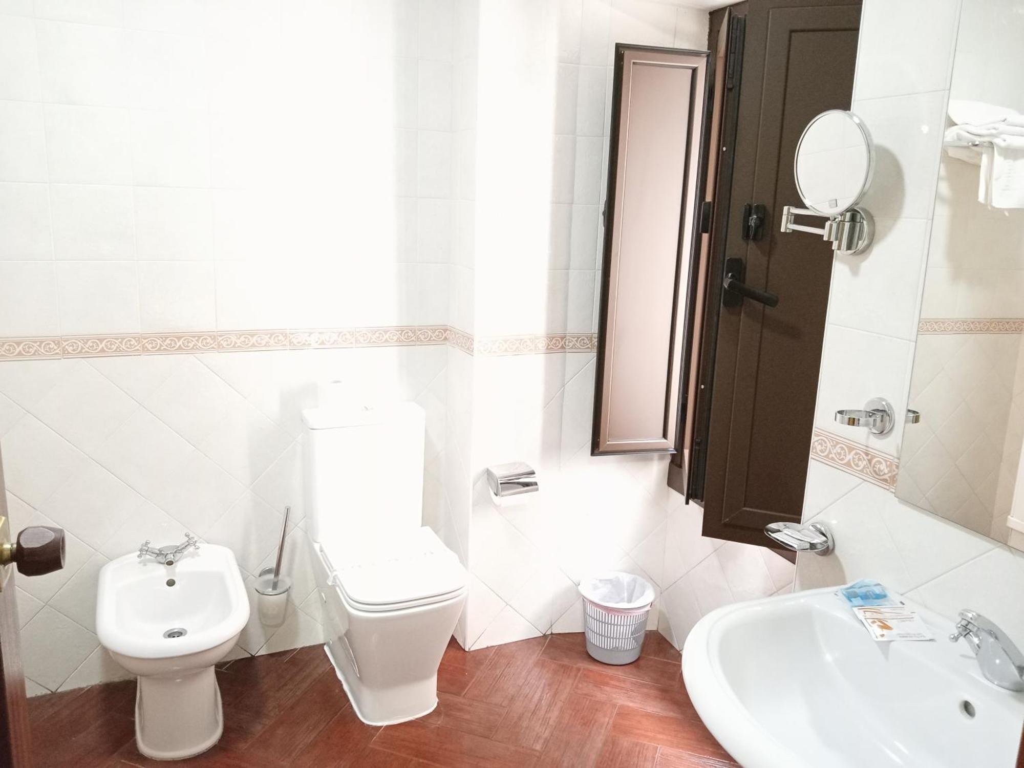 Hostal Cuzco Trujillo Luaran gambar